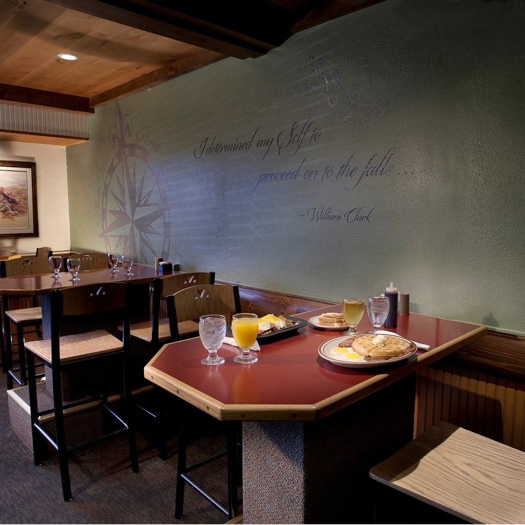 Clark & Lewie's Restaurant 2